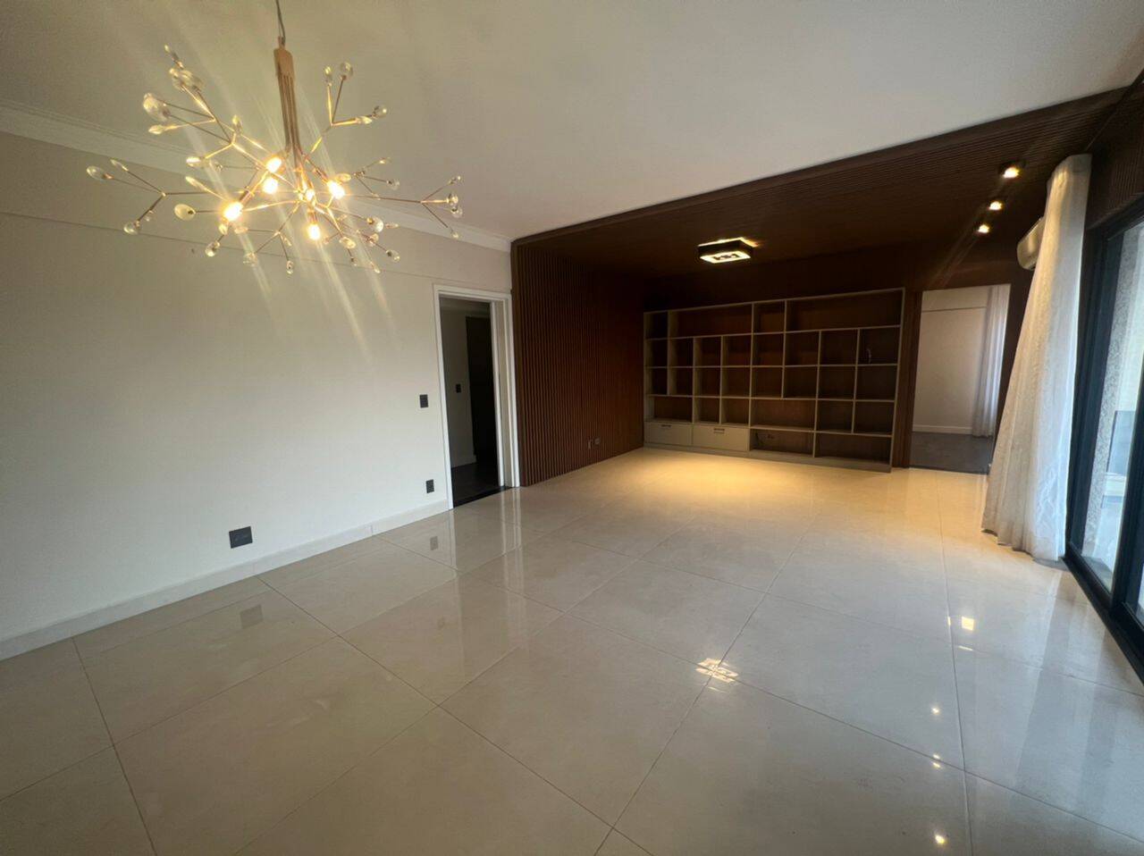 Apartamento à venda com 1 quarto, 173m² - Foto 8