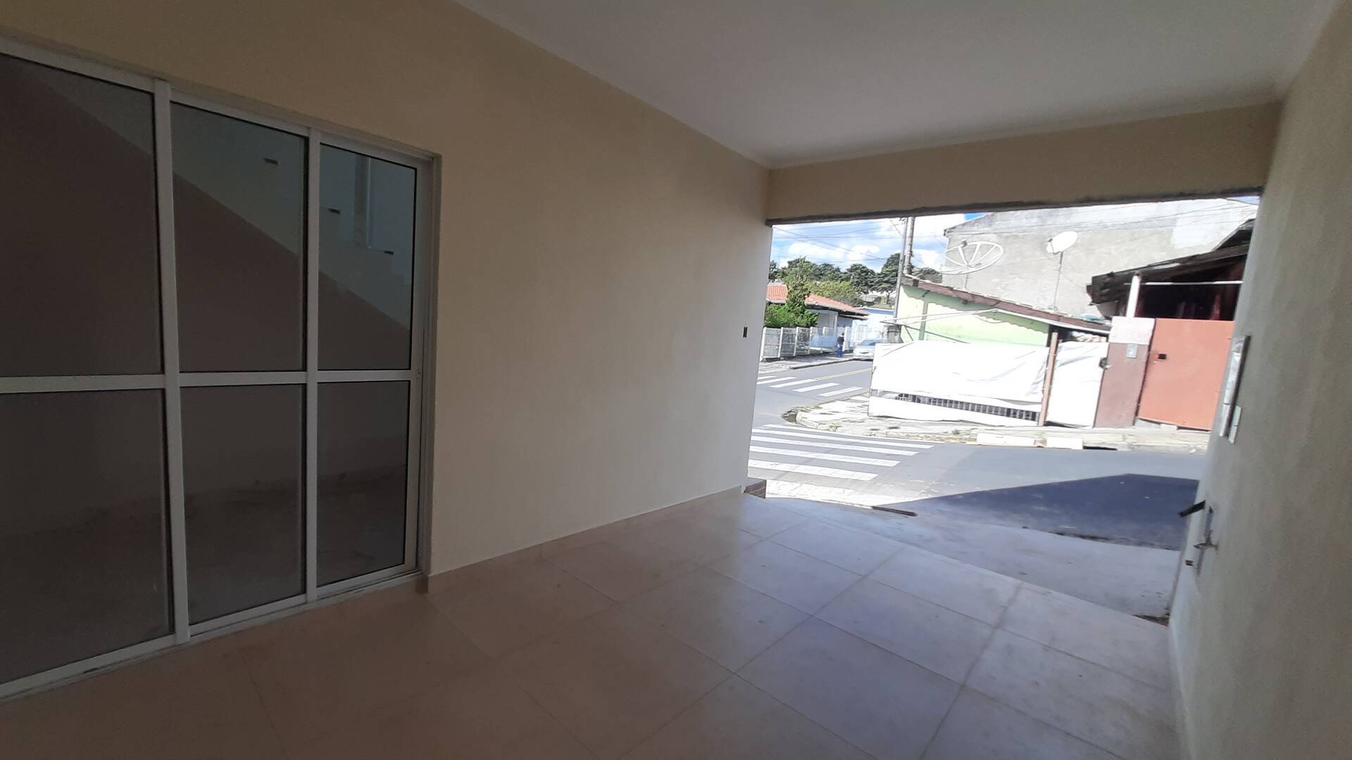 Casa à venda com 2 quartos, 175m² - Foto 4