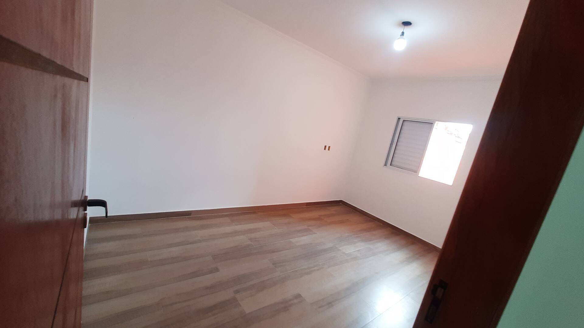 Casa à venda com 2 quartos, 175m² - Foto 9