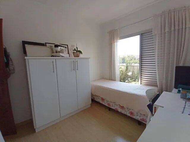 Apartamento à venda com 3 quartos, 110m² - Foto 4