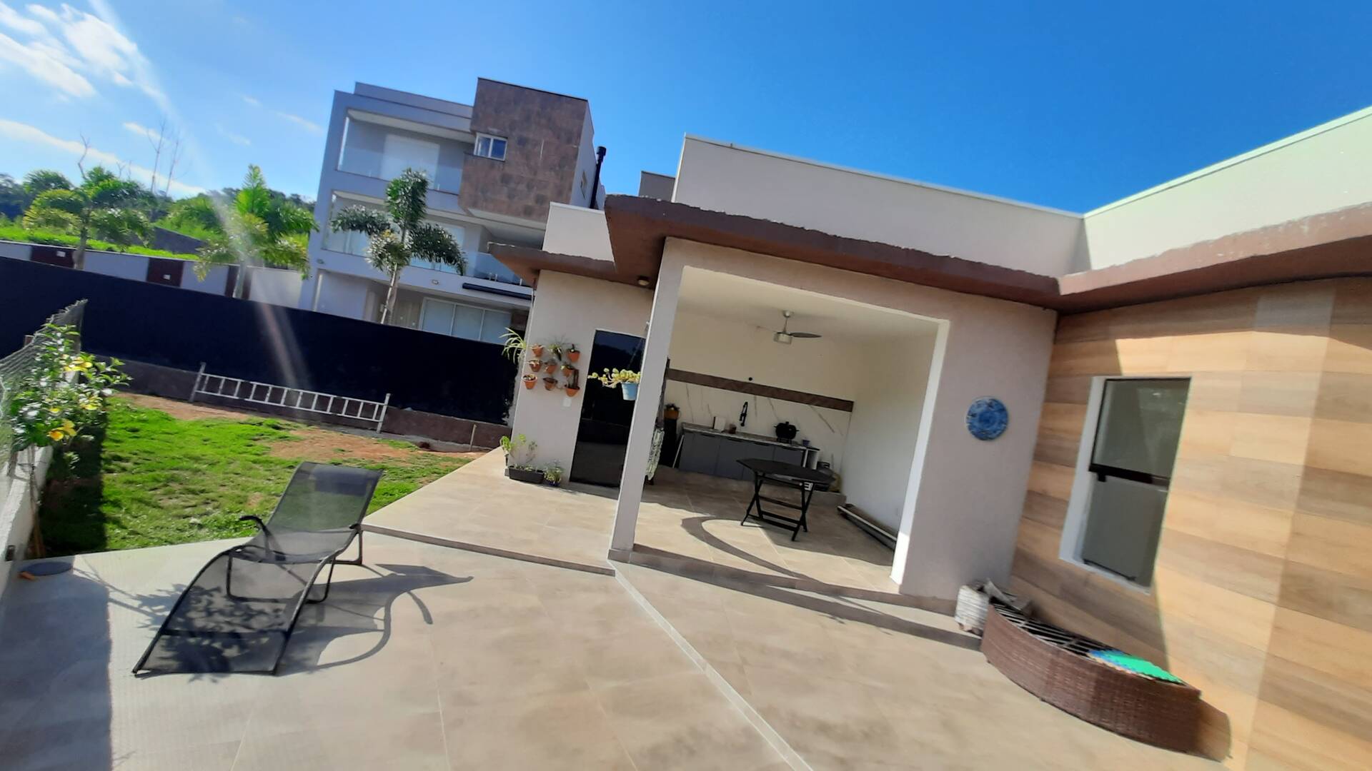 Casa à venda com 3 quartos, 236m² - Foto 8