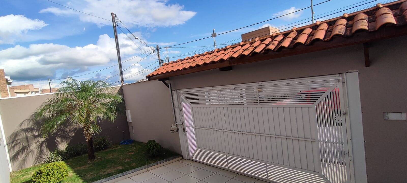 Casa à venda com 4 quartos, 180m² - Foto 3