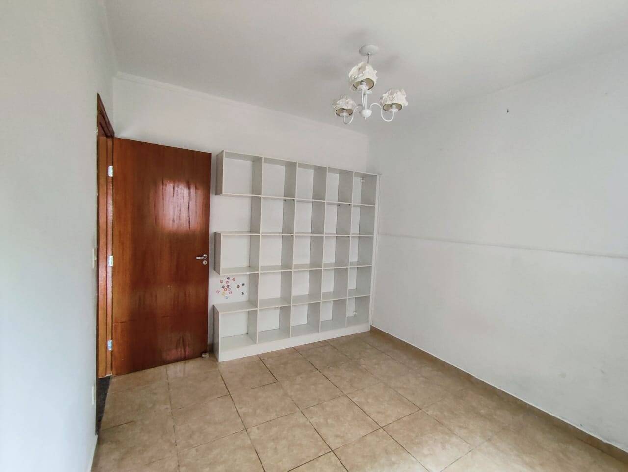 Casa à venda com 4 quartos, 180m² - Foto 7