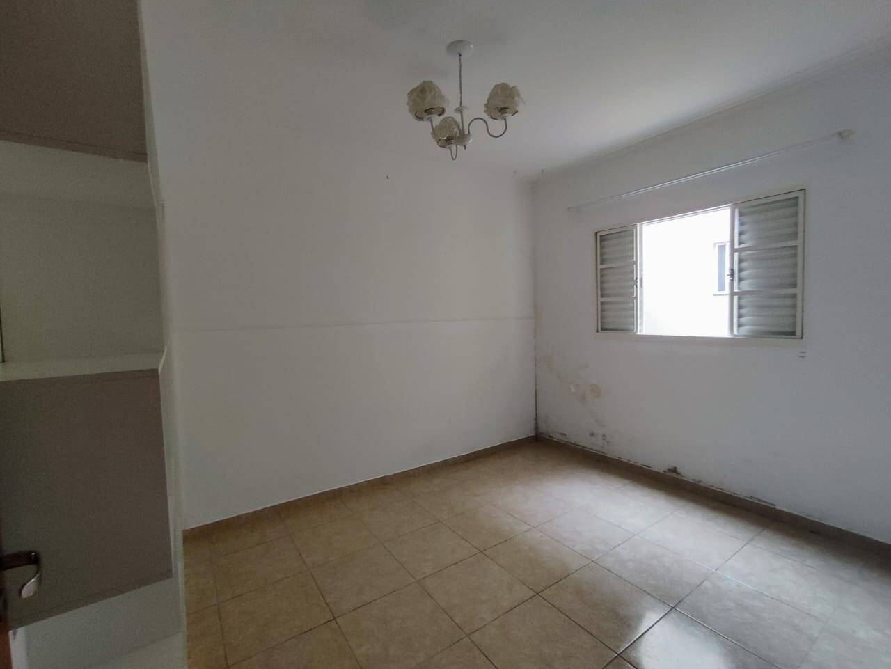 Casa à venda com 4 quartos, 180m² - Foto 6