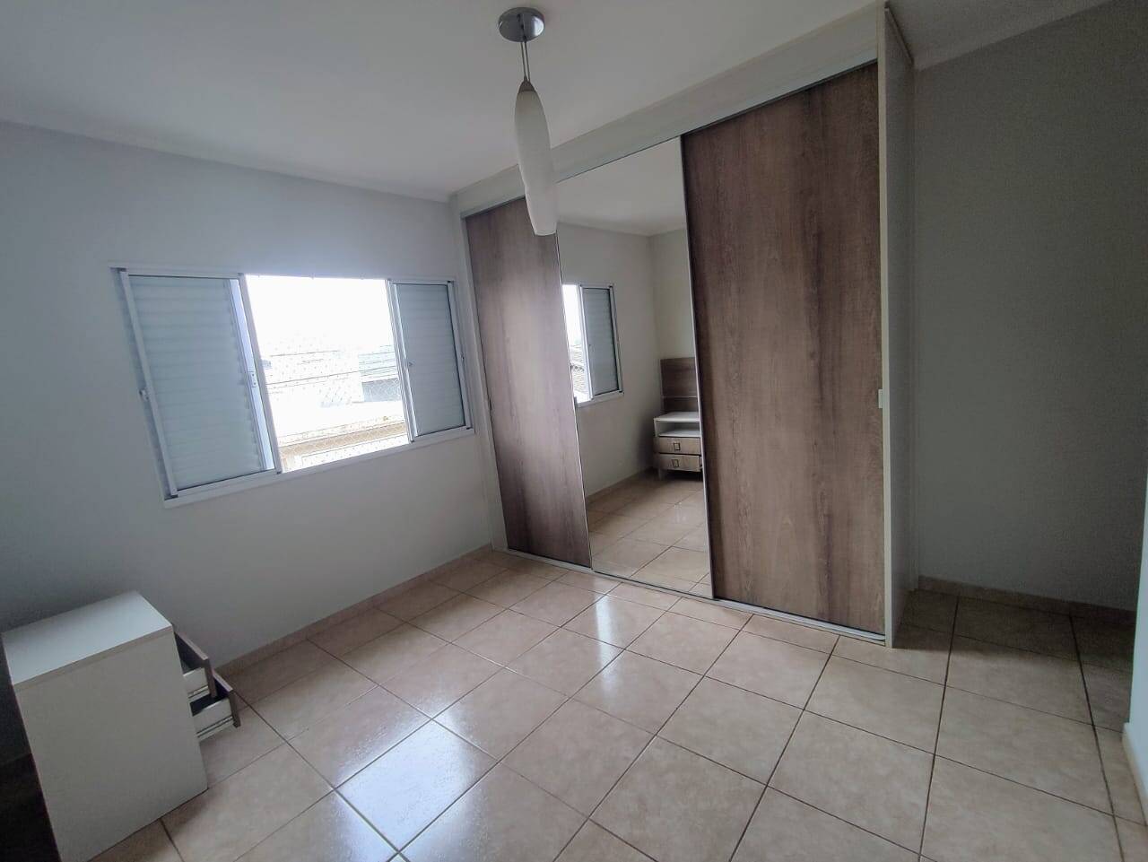 Casa à venda com 4 quartos, 180m² - Foto 14