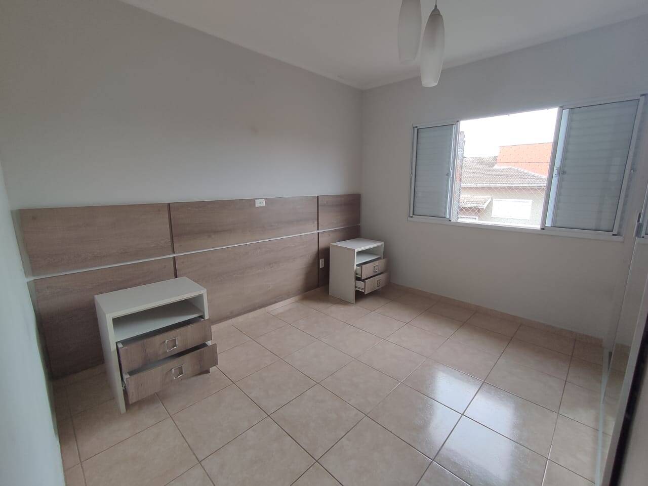 Casa à venda com 4 quartos, 180m² - Foto 13