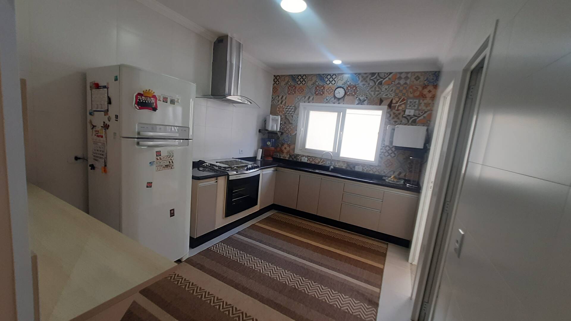 Casa à venda com 3 quartos, 200m² - Foto 14