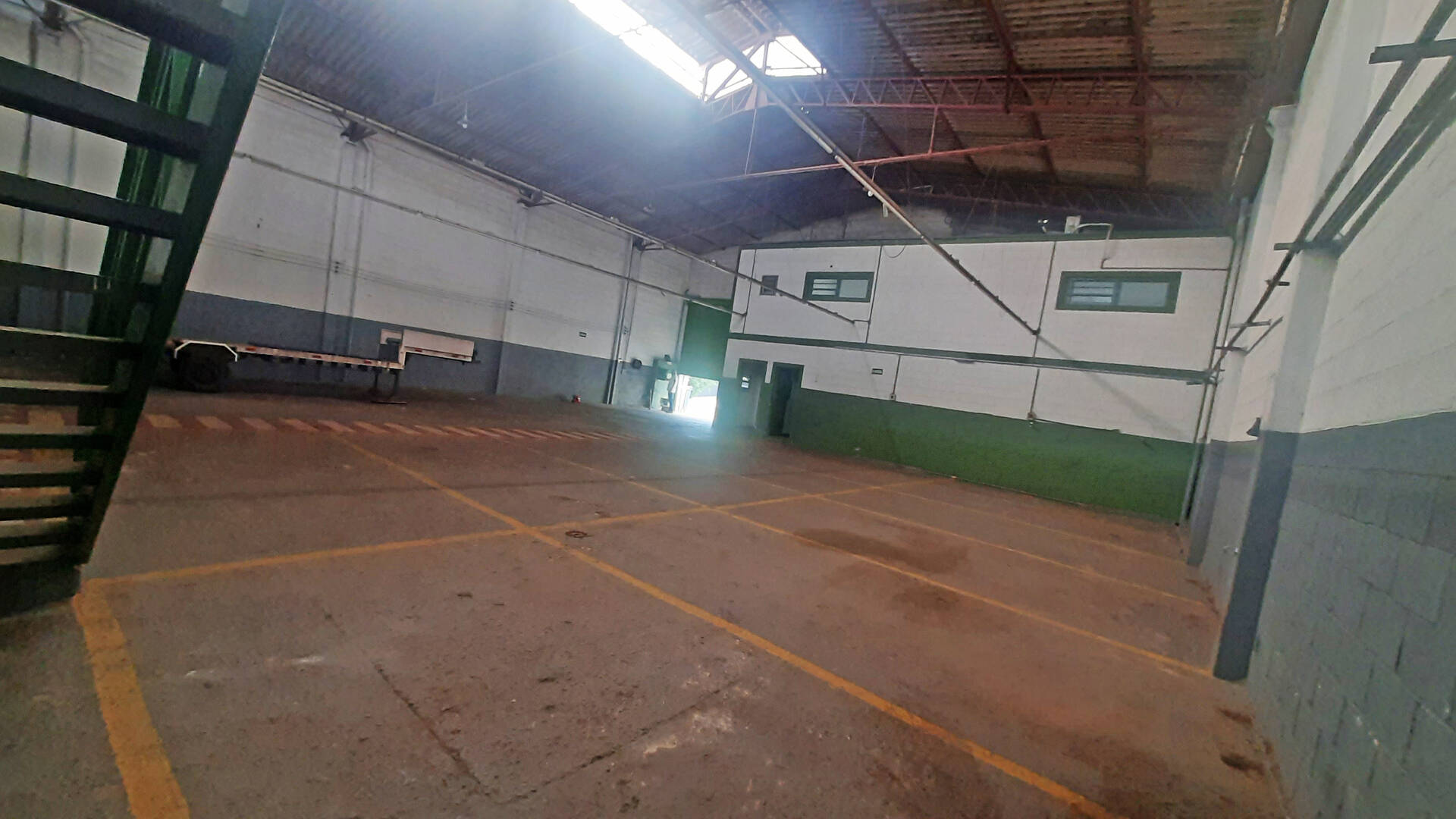 Prédio Inteiro para alugar, 400m² - Foto 1