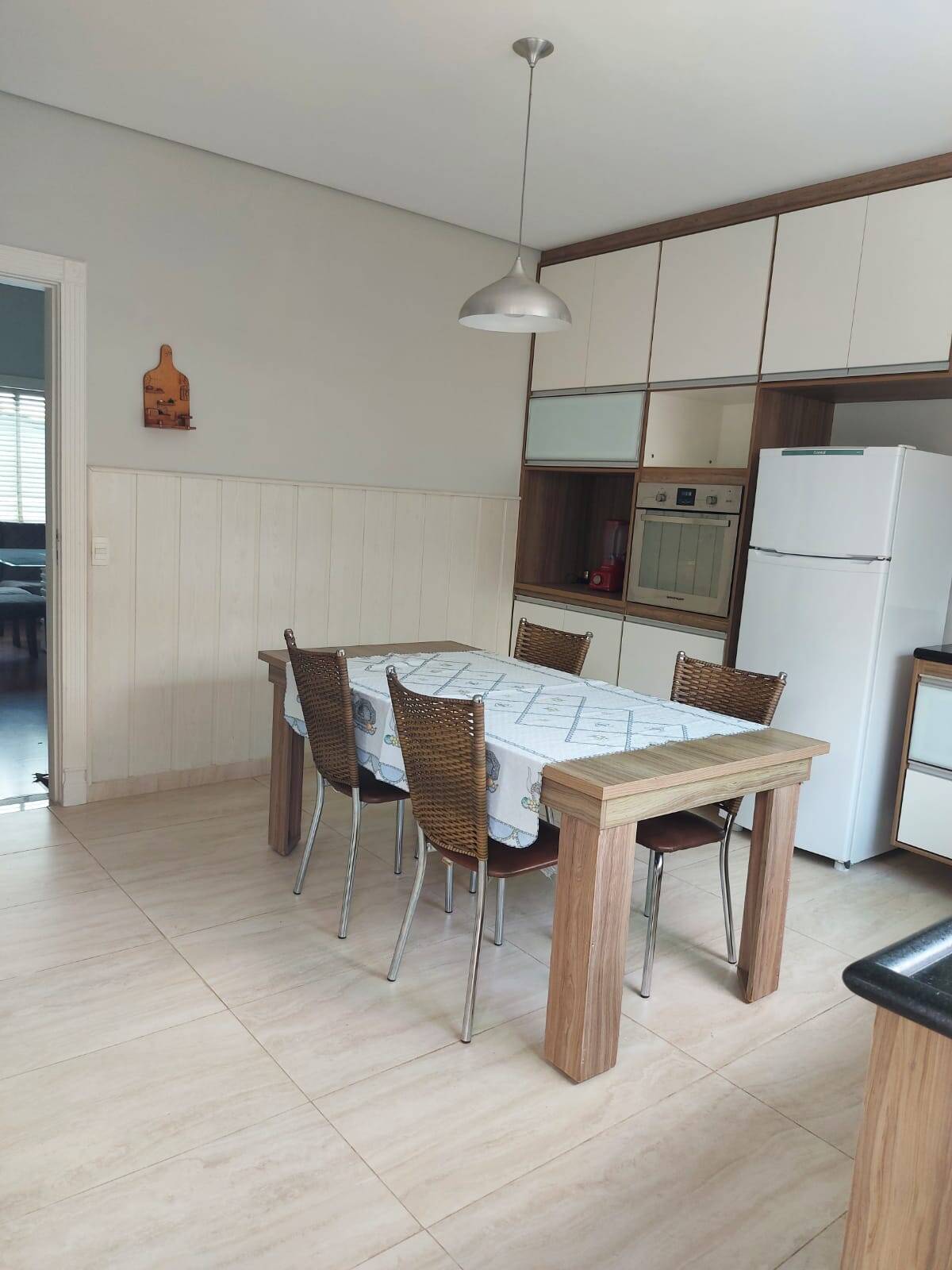 Casa à venda e aluguel com 3 quartos, 318m² - Foto 12